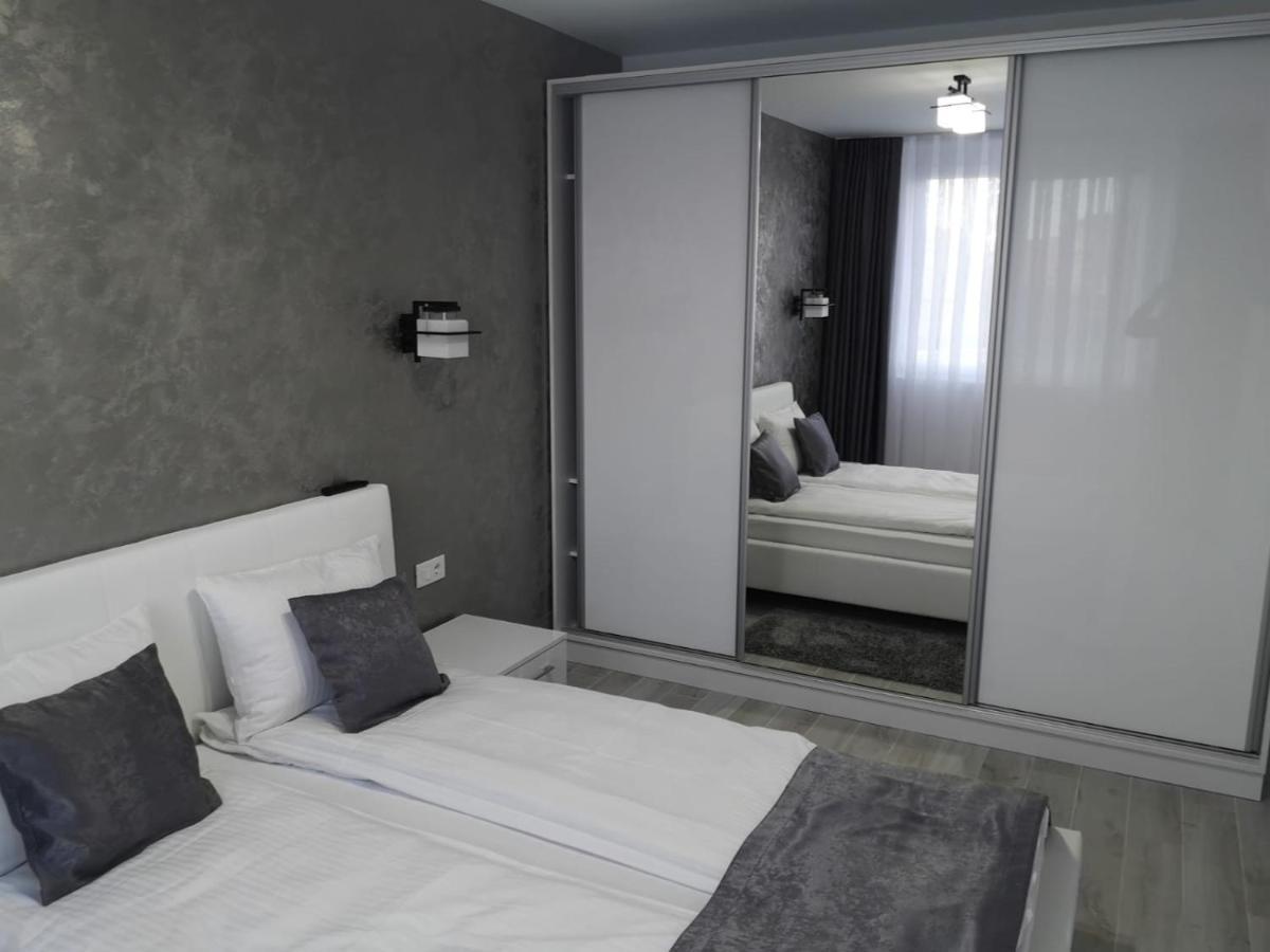 Gala Residence In Oradea Eksteriør billede